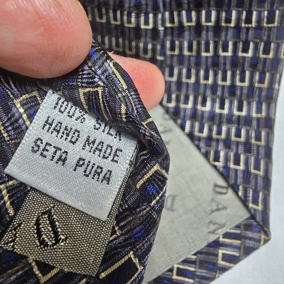 Dani Black Navy Gold Textured Mwns 100% Silk Tie Excellent Condition - Picture 6 of 9